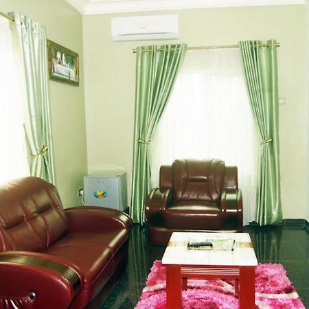 Milestone Hotel Ogombo Ngoại thất bức ảnh