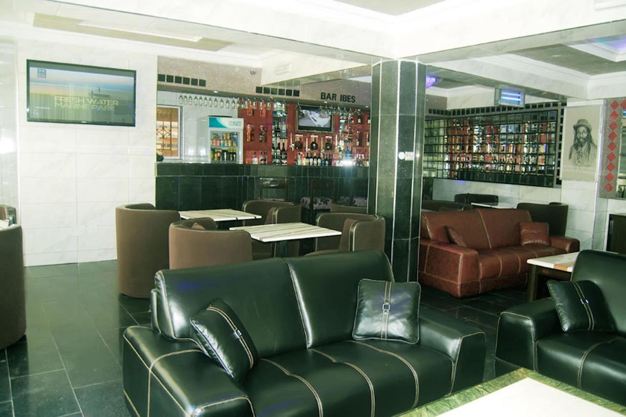 Milestone Hotel Ogombo Ngoại thất bức ảnh