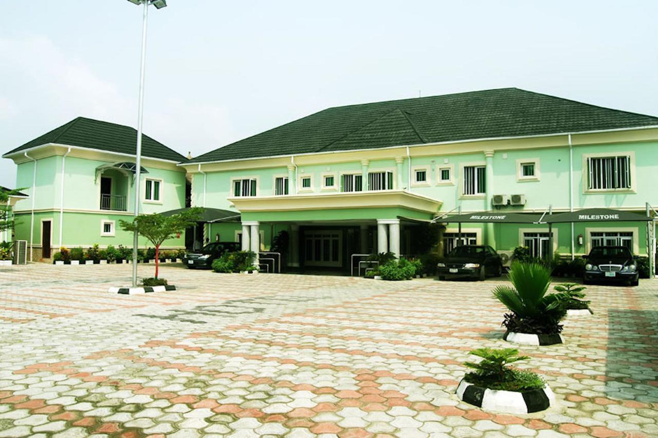 Milestone Hotel Ogombo Ngoại thất bức ảnh