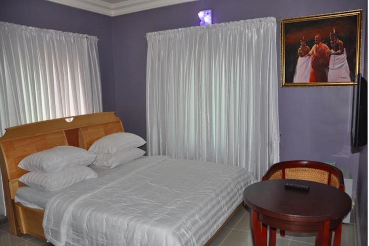 Milestone Hotel Ogombo Ngoại thất bức ảnh